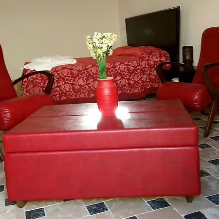 مزرعة للإقامة La Trottoria *