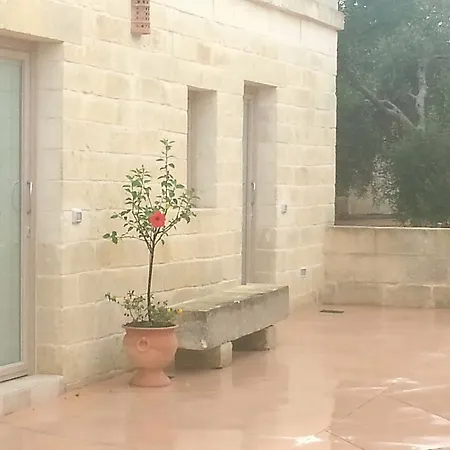 La Trottoria *