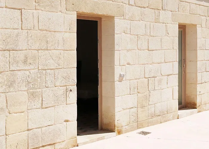 La Trottoria בית חווה
